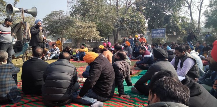 ਸਾਂਝਾ ਮੁਲਾਜਮ ਮੰਚ, ਪੰਜਾਬ ਅਤੇ ਯੂ.ਟੀ. ਦੇ ਸੱਦੇ `ਤੇ ਪੀ.ਐਸ.ਐਮ.ਐਸ.ਯੂ. ਜ਼ਿਲ੍ਹਾ ਫਾਜ਼ਿਲਕਾ ਦਾ ਸਾਥ ਦੇਣ ਲਈ ਵੱਖ-ਵੱਖ ਜਥੇਬੰਦੀਆਂ ਵੱਲੋਂ 28 ਤੇ 29 ਦਸੰਬਰ ਨੂੰ ਪੰਜਾਬ ਬੰਦ ਦਾ ਦਿੱਤਾ ਸਮਰੱਥਨ
