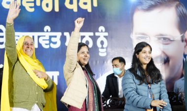 Sunita Kejriwal campaigned in Dhuri