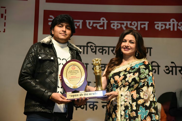 Sahil Chak Honored with Best Acting Award by Bhagyashree