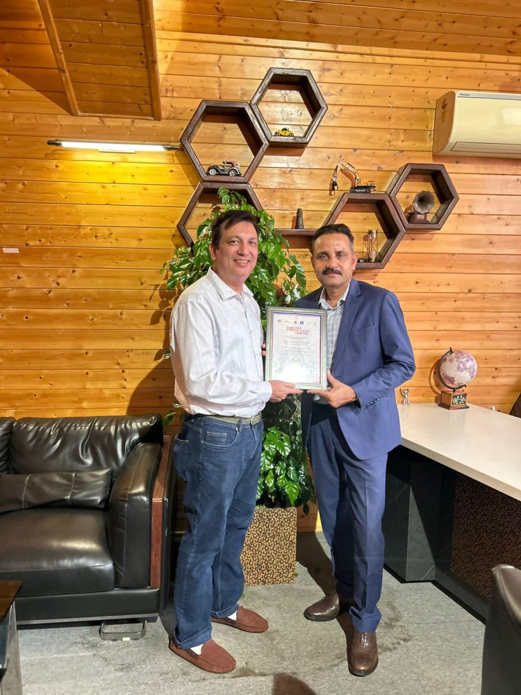 SMEStreet Honours Mr. Vachaspati Singh with the SMEStreet MSME GameChangers Award 2025 Recognising a Leader Transforming India’s Wellness & Hospitality Sector