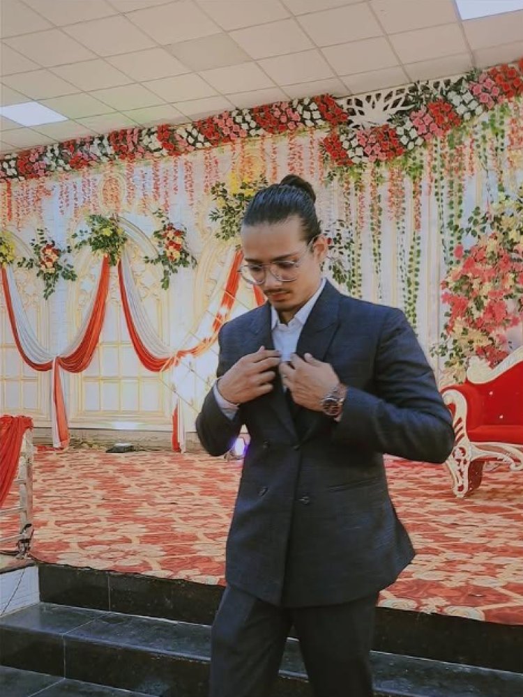 From Small Town UP to National Spotlight: The Entrepreneurial Journey of Author and Musician Sameer Quraishi